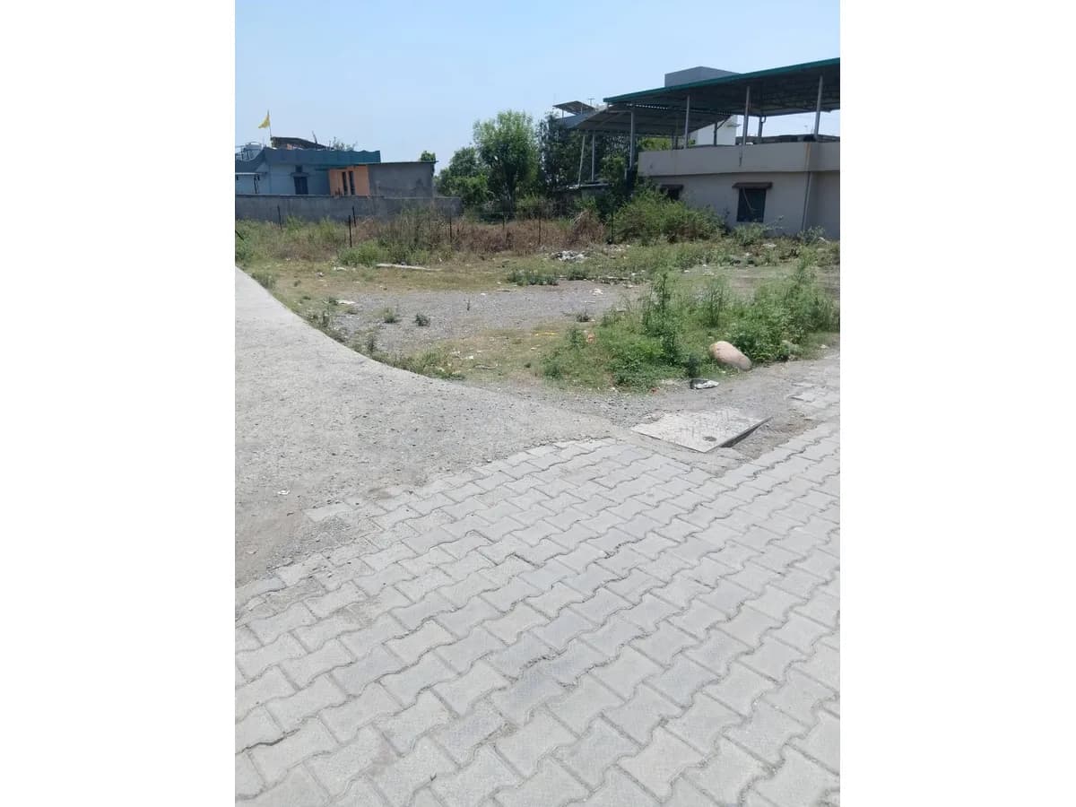 Prime 233 Sq Yard Land for Sale Near Bhauwala Chowk Dehradun