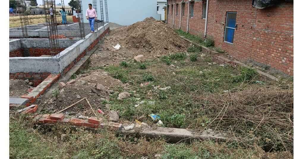 Plot 1450 SqFt For Sale Near Kheempur (Lamachaur)