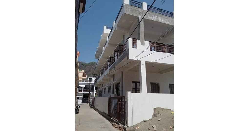 2BHK Set For Rent Ground Floor Near Sheesh Mahal