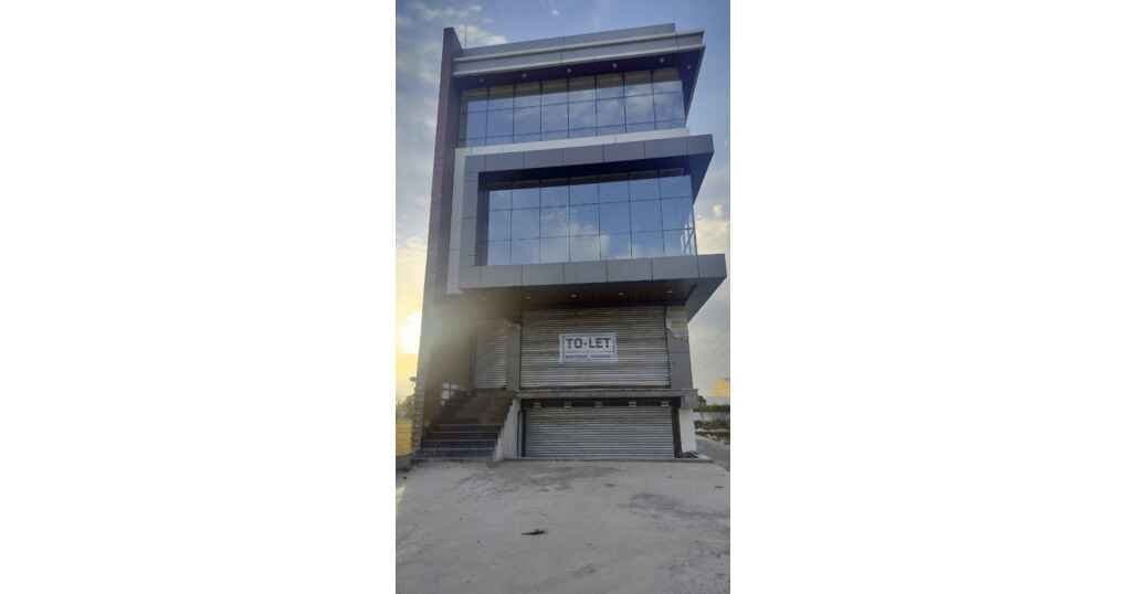 Hall 2000 SqFt For Rent Near Gas Godam Road
