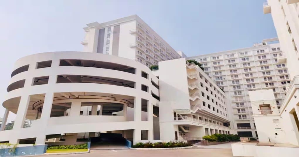 Book Now EzyStay Suites – White House Homestay Near Lucknow, India